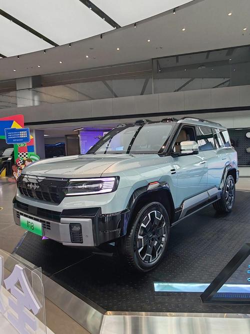惠州263比亚迪方程豹硬派越野的爆款，英菲尼迪35周年与你共成长